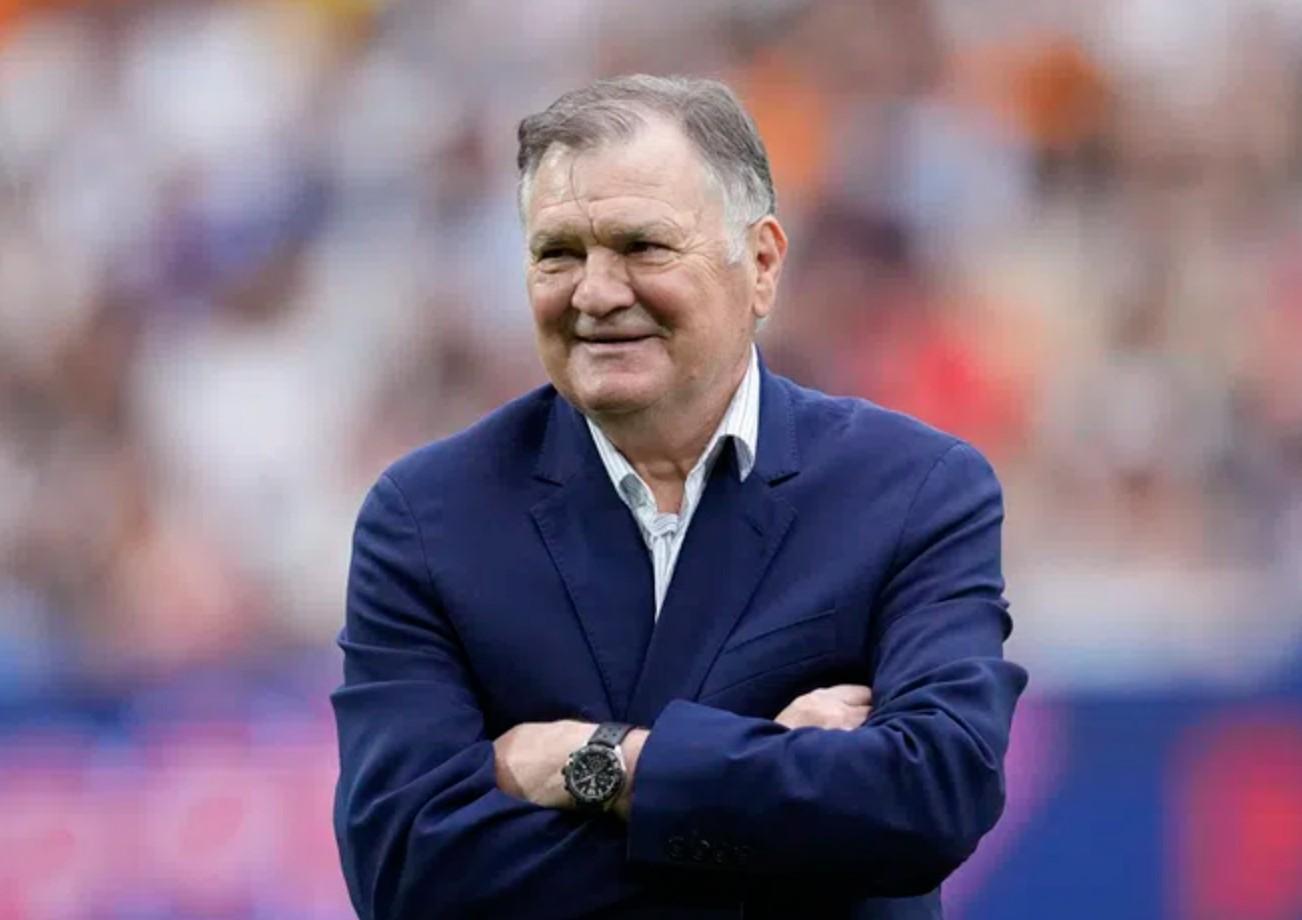 卡马乔：C罗是所有人的榜样，他让很多球员延长了职业生涯